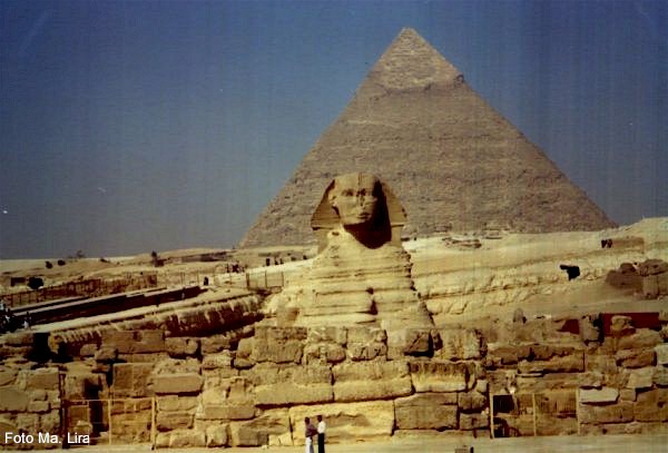 Sfinge e piramide di Chefren
